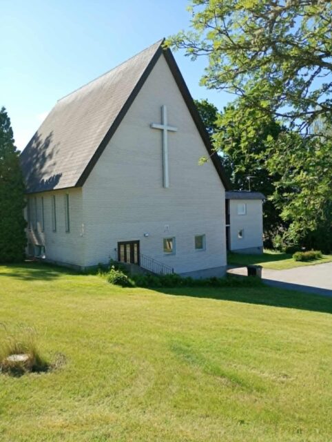 Några bilder på vår kyrka här i Malmköping