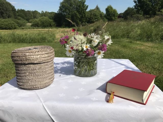 Gudstjänst Söndagar kl 16.00!