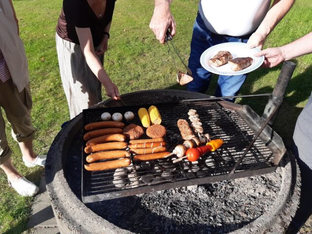 Grillkväll vid Vallakyrkan