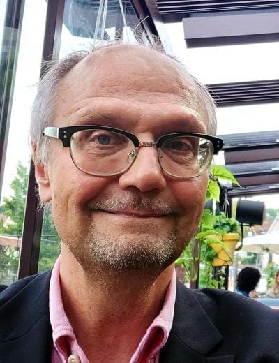 Fredsfrukost 28 februari – Är demokratin hotad?