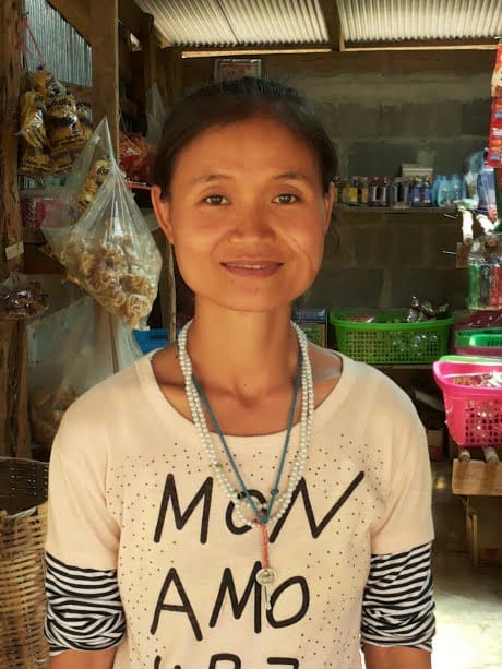 Lui Paw, kassör i kooperativet i Mae Bekhee