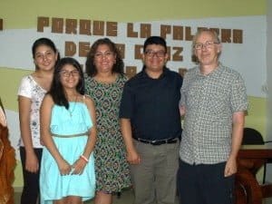 Undertecknat tillsammans med familjen Nicolalde