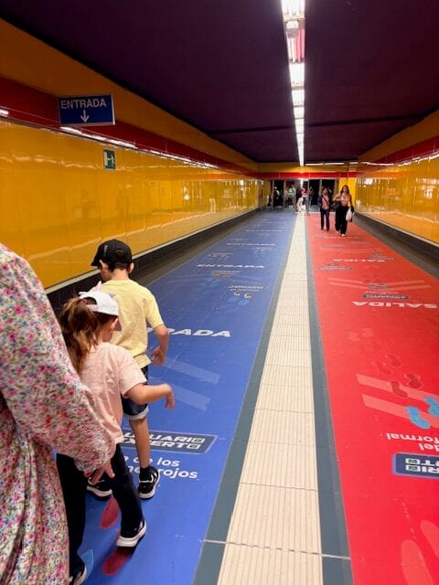 Tunnelbana, Quito Ecuador 