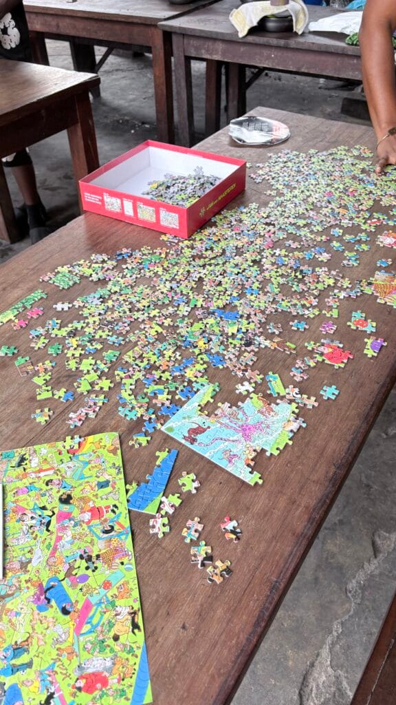 Pussel på barnhemmet i Brazzaville