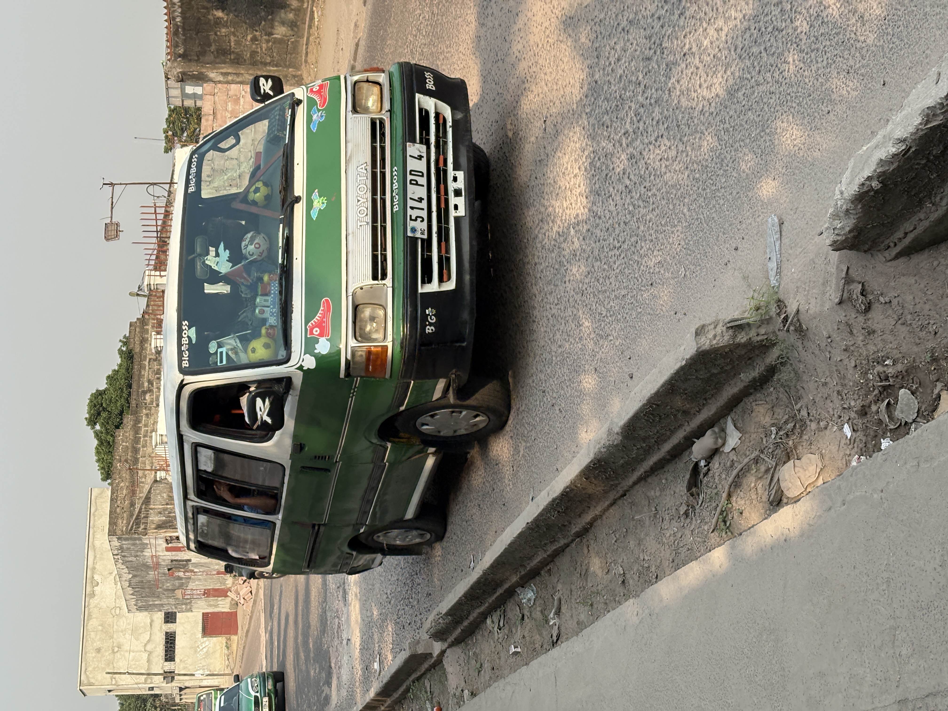 Cent Cent minibuss i Brazzaville 