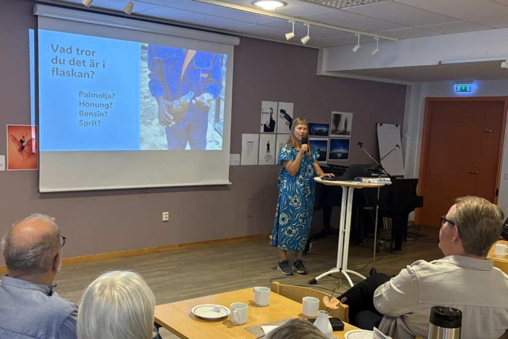 Pernilla pratar i Immanuelskyrkan i Jönköping om våra första månader i Kongo Brazzaville, maj 2026.